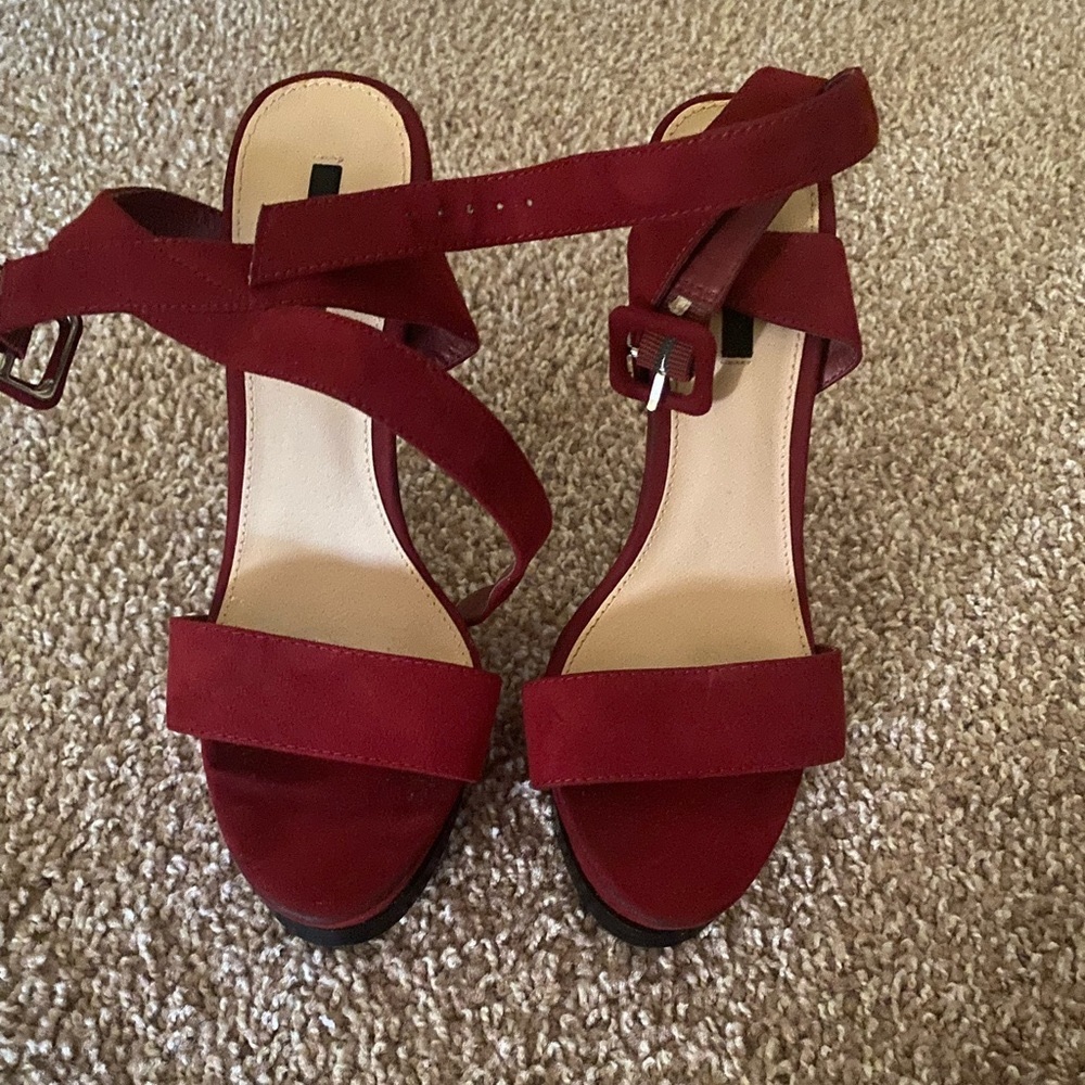 ONLY WORN FOR 10 minutes!!! Red Strap platform heels